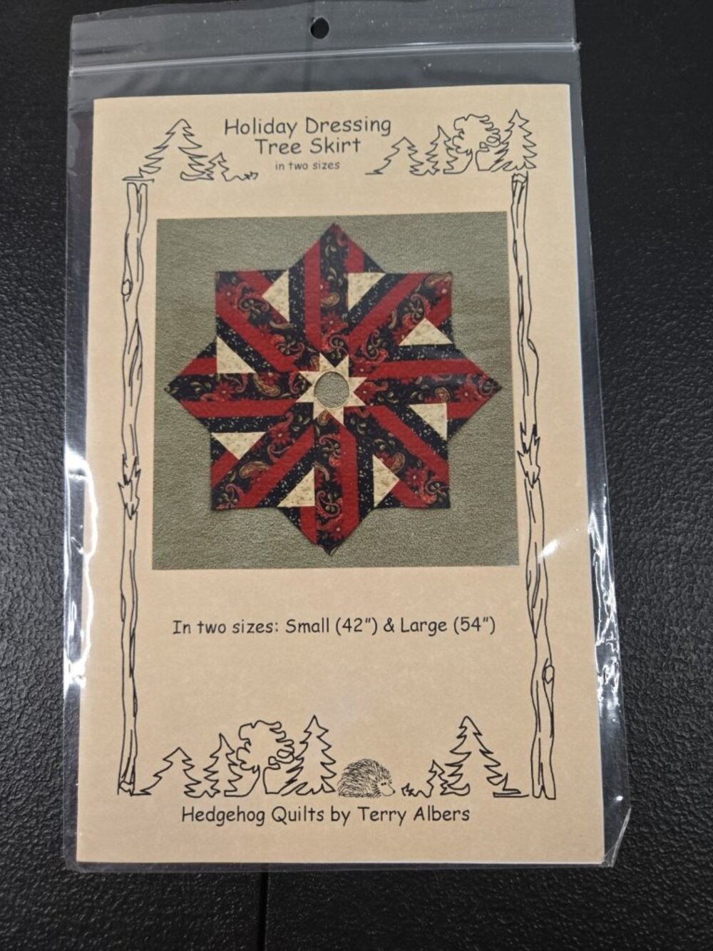 Hedgehog Quilts Holiday Dressing Tree Skirt 42" and 54"